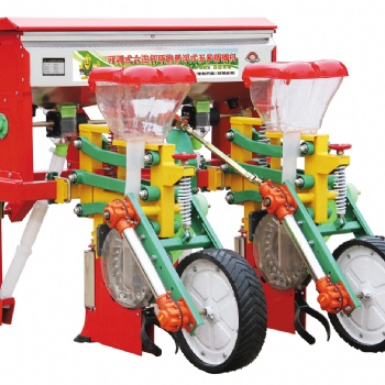 鲁霸玉米施肥播种机 四轮拖拉机玉米精量播种 单粒大豆播种机