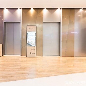 创新维北京二哈显示设备|门头沟区55寸液晶广告机厂家