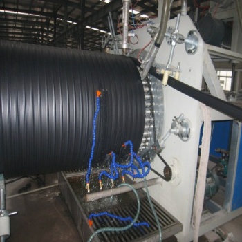 塑料中空壁缠绕管设备价格/HDPE大口径缠绕螺旋管生产线