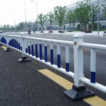 洛阳市政护栏交通护栏道路中央隔离护栏城市交通设施配件市政护栏底座