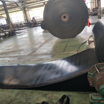 青岛宏川橡胶专业生产斗提机输送带