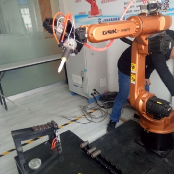 上海工业机器人与加工技术培训中心