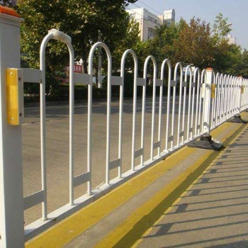 锌钢护栏网|道路护栏|移动护栏|草坪护栏|桥梁护栏价格