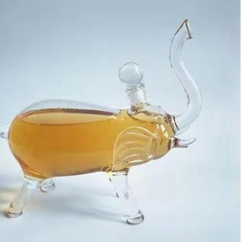 大象造型玻璃白酒瓶生肖象造型动物玻璃酒瓶手工威士忌玻璃酒瓶吹制酒瓶