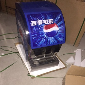 秦皇岛三阀四阀可乐机免安装碳酸饮料机冷饮机