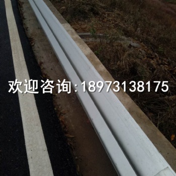 湖南镀锌护栏波形护栏高速公路安全防撞护栏厂家