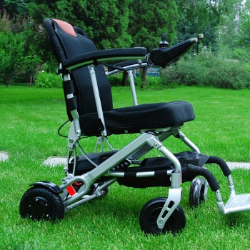 出租轮椅租赁电动轮椅出租轻便折叠轮椅