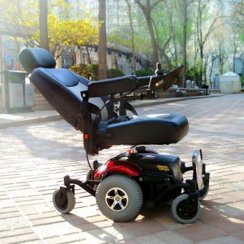 北京实体店专卖电动轮椅专营老年代步车