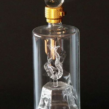 河间玻璃白酒瓶耐高温工艺玻璃圆柱形酒瓶