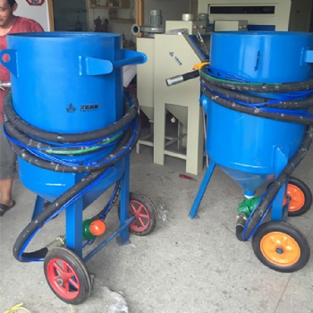 宁波开放式喷砂机 方型铁管除锈设备无尘环保喷砂罐