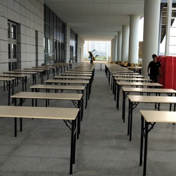 专业家具租赁签到桌租赁高脚桌租赁长条餐桌租赁户外圆桌租赁
