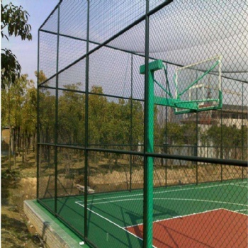 室外篮球场安全围栏厂@晋中室外篮球场安全围栏厂家优惠