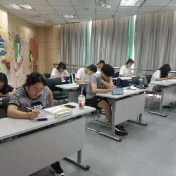 家长学生选择江苏瀚宣博大五年制专转本不后悔