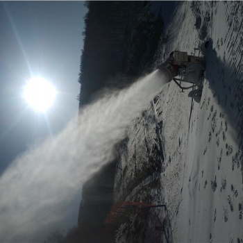 锦州戏雪乐园高温造雪设备 人智结合造雪机厂家技术配置