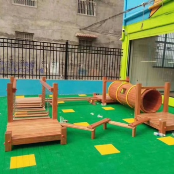 实木玩具加工 户外组合攀爬架 幼儿园碳化积木