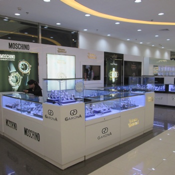 玻璃展示柜，成都慧强展示，17年专注于展柜生产制作，