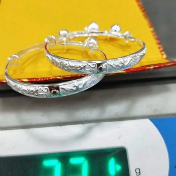 宝宝银饰要如何挑选999纯银饰品