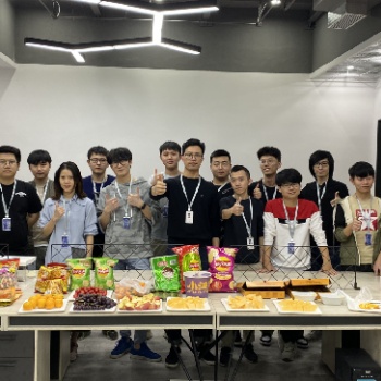 深圳市小草互联网科技有限公司