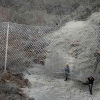 贵州盘州景区落石被动防护网的具体安装步骤-厂家仲达