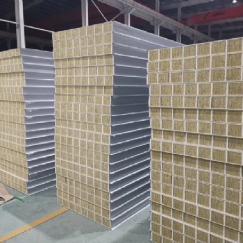 江苏南通厂家定做手工聚氨酯夹芯板机制夹芯板