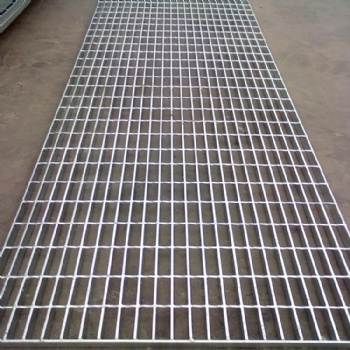我厂定做钢格板 钢格栅 梯踏板 排水沟盖 厂家镀锌钢格板 钢格板平台