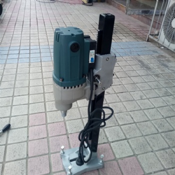 出售金刚石钻孔机 混凝土墙面钻孔机 水钻钻孔机