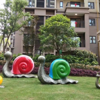 宜昌玻璃钢仿真蜗牛别墅学校园林绿化摆件雕塑