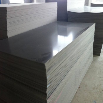PVC板米白色聚氯乙烯板阻然耐酸碱化工、石油、电镀PVC板现货
