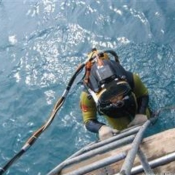 济南中潜潜水打捞 焊接 切割 安装 清理 封堵 水下切割混凝土桩