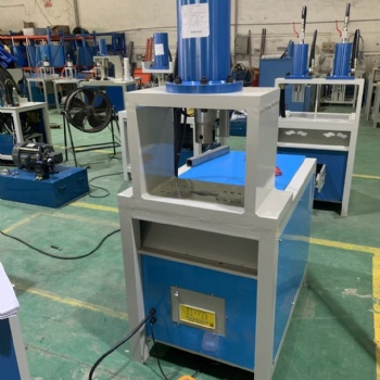 威劲机械液压机：S1-RO125,加工厚度3.0MM以下