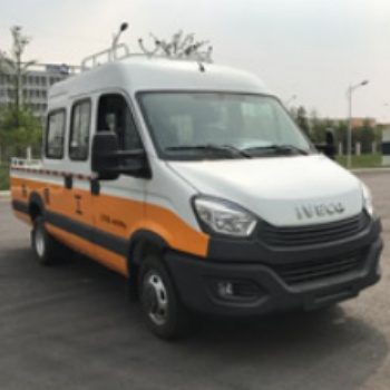 依维柯欧胜蓝牌电力工程车