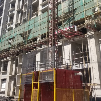 秦皇岛鹏凯建机----SC100H/100H物料提升机
