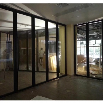 惠州写字楼玻璃折叠隔断墙 阁瑞65型隔断吊趟门厂家