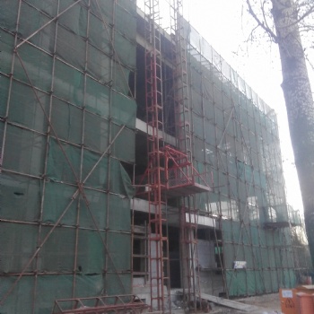 北京地区专业出租龙门架施工电梯
