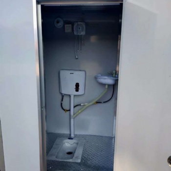 河北沧州泊头市普林钢构科技移动卫生间