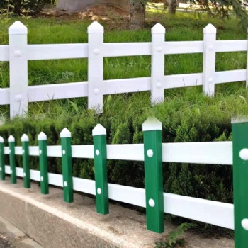 厂家草坪护栏 锌钢护栏 PVC草坪护栏