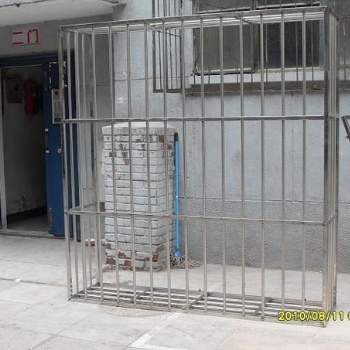 北京海淀区翠微路安装防盗窗安装阳台护栏护网