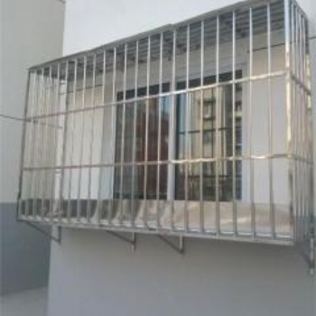 北京东城和平里安装防盗门防盗窗安装阳台防护栏
