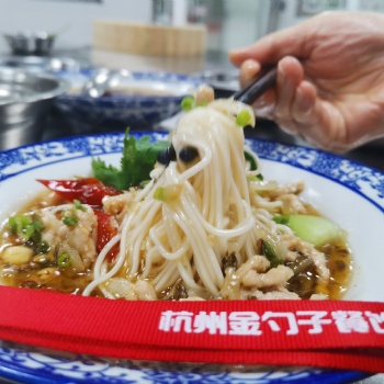 重庆小面培训到杭州金勺子餐饮培训学校