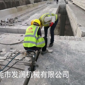 挖改超大型机载分裂机技术参数