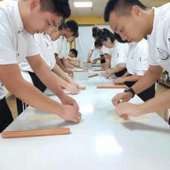 临清蛋糕培训学校地址