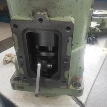 上海维修三菱MKV-33ME液压泵