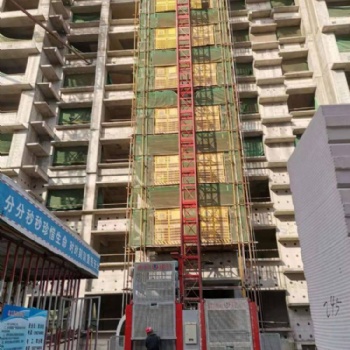 广西建筑施工升降机物料提升机sc200/200齿轮式施工电梯