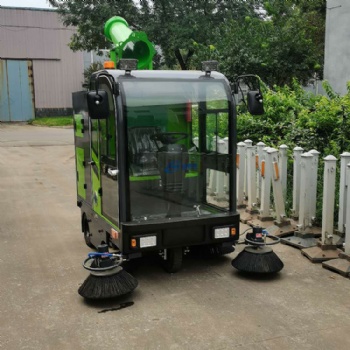 小型驾驶式扫地车 环保节能电动扫地车