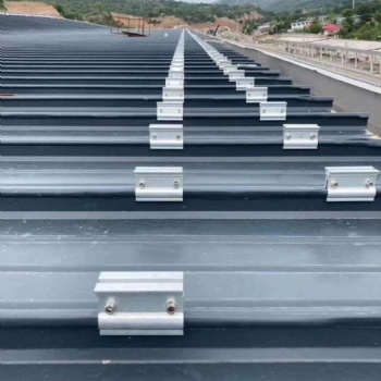 专业生产铝镁锰屋面系统