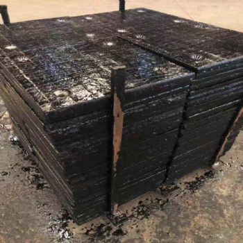 明弧焊耐磨堆焊板 天津复合高猛钢板 输送机碳化铬堆焊衬板厂家