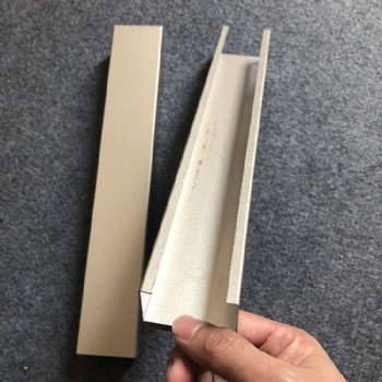 香槟金铝方通 香槟金铝格栅 粤艺佰铝格栅吊顶
