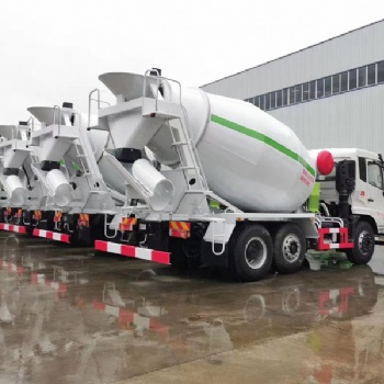 搅拌车厂家供应江苏南通航天万山6X2小三轴8方水泥搅拌车