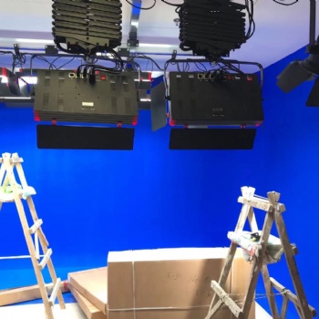 天影视通虚拟演播室平板灯摄像补光灯数字化LED