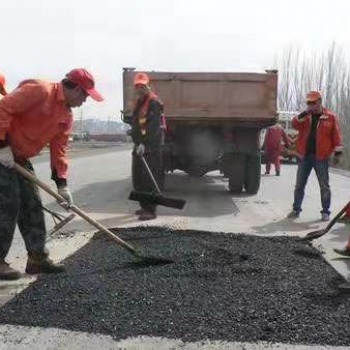 联诚道路沥青冷补料修补专治道路坑槽